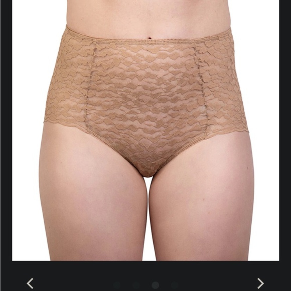 BLOOMERS INTIMATES “sneeze proof” panties. 🤎”Her highness “ in caramel lace🤎